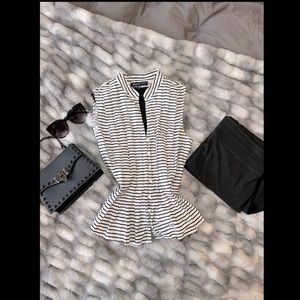 •Perfect Condition• Sleeveless Button - Up Pleated Structured Mock Collar Top